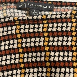 Unique patterned Adrianna Pappell 3/4 length sleeve Blouse.  So cute on!